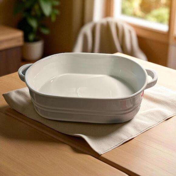 Better Homes & Gardens 11.25" White Porcelain Oval Bakeware Dish - Picture 1 of 5